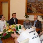 Starostové proti rušení pošt s premiérem Sobotkou
